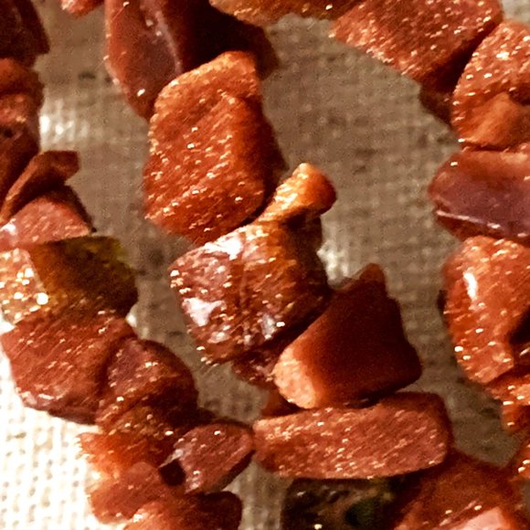 Vintage 3 Strand Goldstone Red Gemstone Chip Necklace - Picture 3 of 5